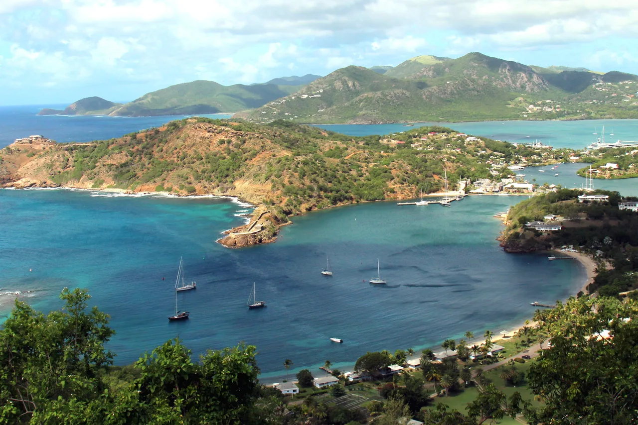 Antigua & Barbuda destination photograph